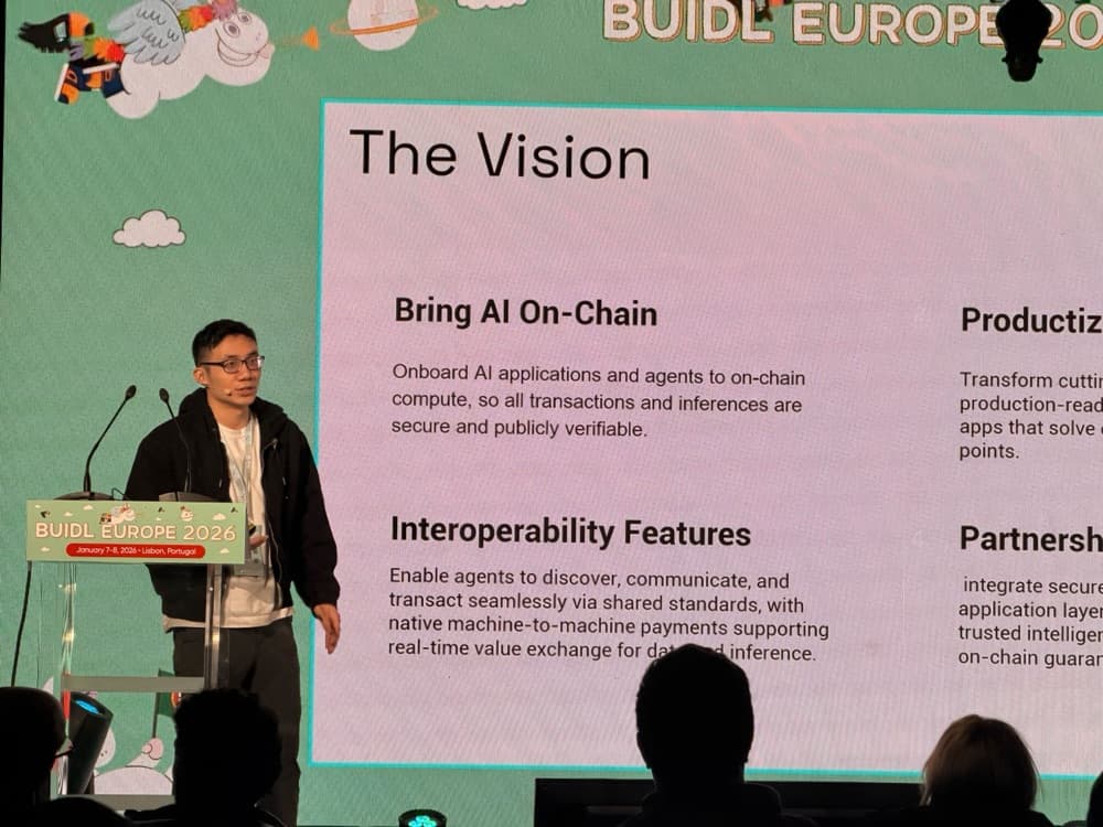 Matthew Wang presenting The Vision at BUIDL Europe